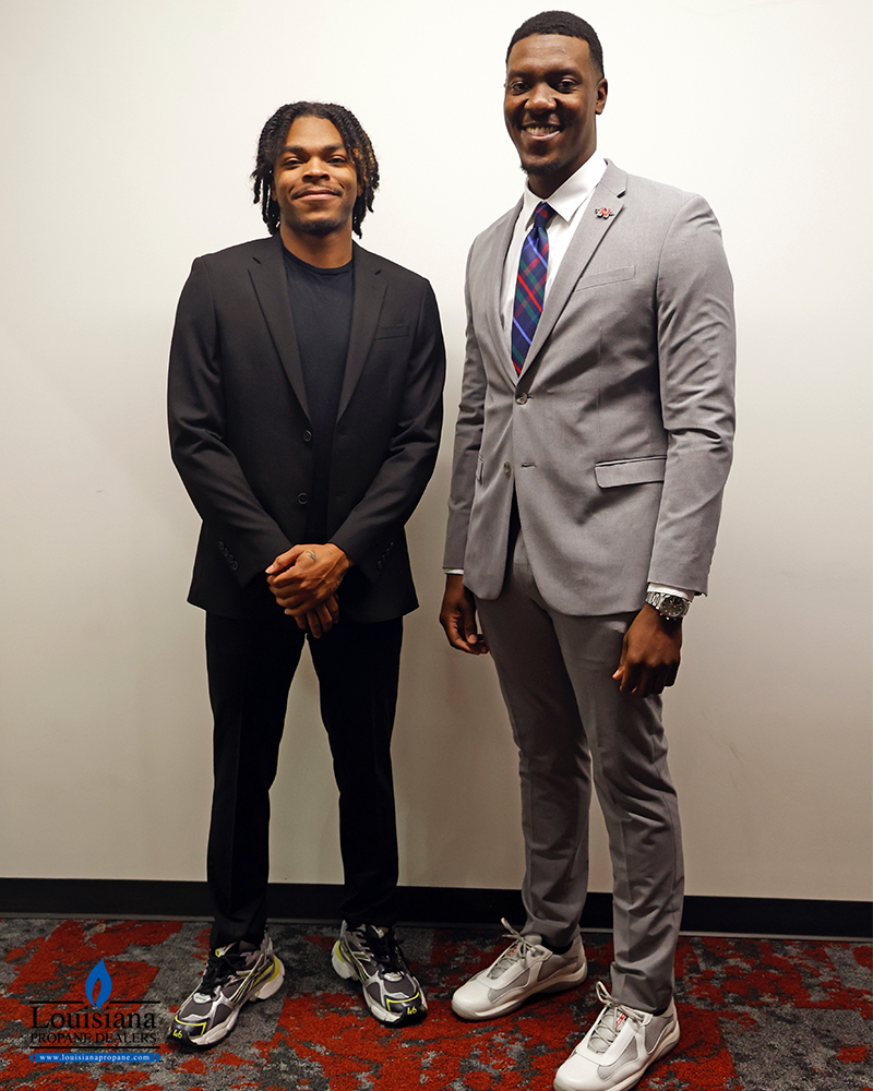 GEAUX COLONELS ⚔️

On deck for Southland Basketball Media Day is Head Coach Tevon Saddler and senior guard Trae English at Nicholls!

⏰ 9:55 AM
🎥 southland.online/25fo68mediaday
➡️ <a href="/LApropane/">LA Propane Gas Assoc</a>