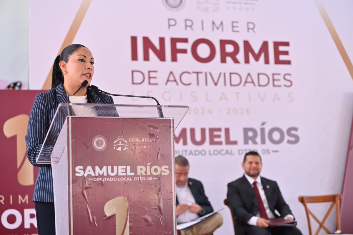 CongresoEdomex's tweet image. 📰Samuel Ríos rinde cuentas a población de #Chimalhuacán y #Chicoloapan  

➡️El diputado Samuel Ríos rindió su primer informe de actividades legislativas, en el que destacó la presentación de cuatro iniciativas y acciones de gestión social.
➡️Ante vecinos de Chimalhuacán y