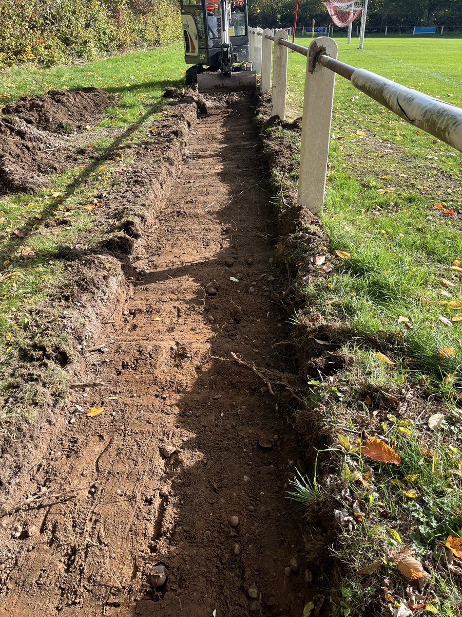 breretonsocialf's tweet image. Few more improvements underway at The Red Lion Ground as we start the process of installing a concrete path around the pitch 🔴⚪️