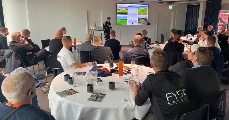 Scandinavia Showcase day 1✅ 
That's it for the first day at Parken Stadium, Copenhagen! 

🎙Interesting presentations 
🌱Impressive pitch visit 
✨Great group of people 
⏳Evening programme loading 

Excited for tomorrow 👉 Eleda Stadion, Malmö! 

#SGLShowcase