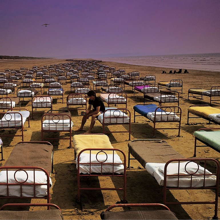 TheExtremeMusi1's tweet photo. Pink Floyd - A Momentary Lapse Of Reason (1987) https://t.co/3ST3gzyKn3