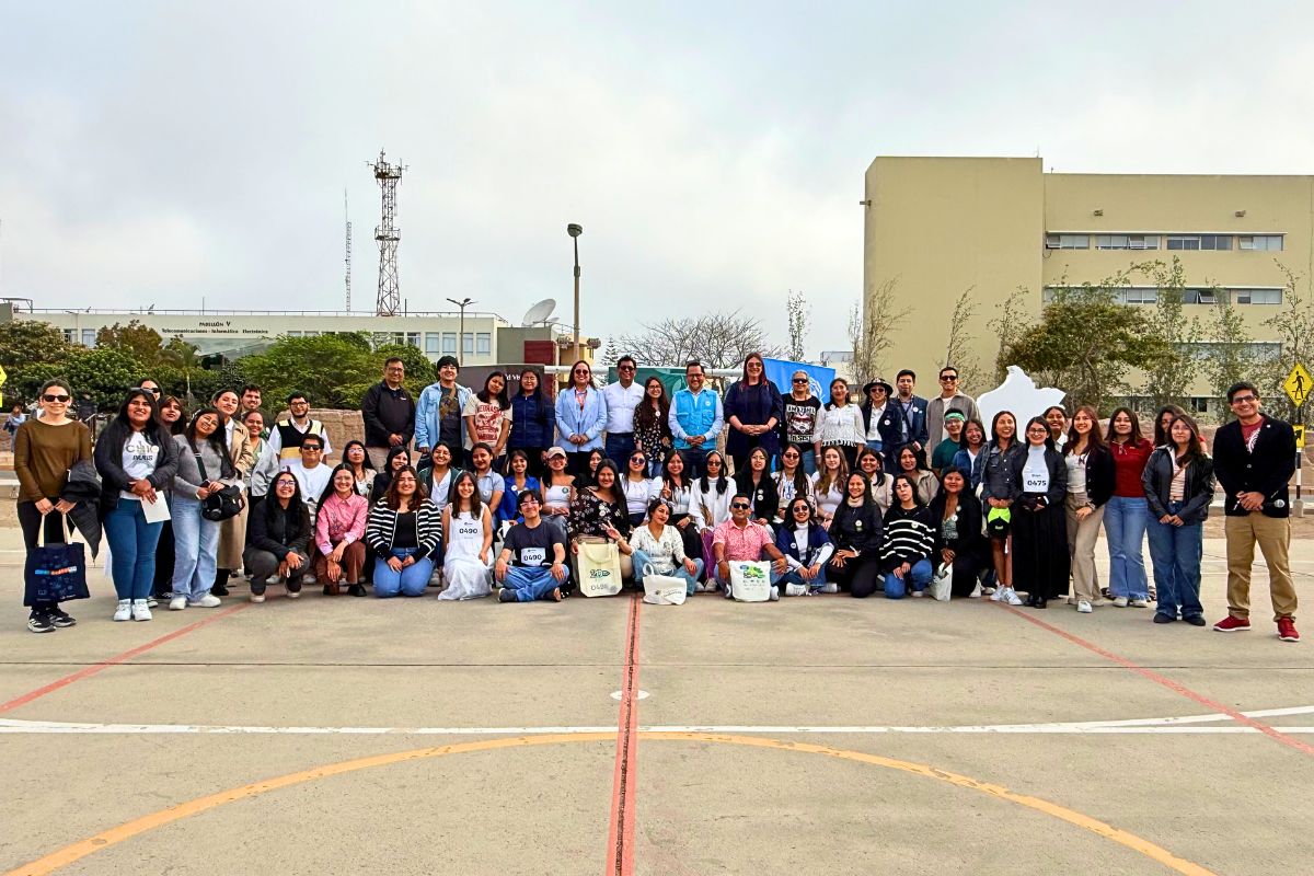 🌱 El cambio climático también es una cuestión de derechos.

Desde World Vision acompañamos la #LCOY2025, donde jóvenes de todo el país alzan la voz por un futuro más sostenible. 

Cuidar el planeta es también proteger la vida, la educación y las oportunidades de la niñez.