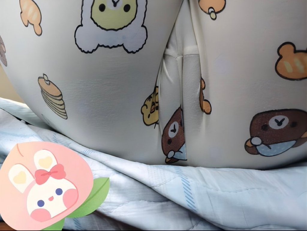 Bộ đồ bộ mới cute hong ạ . Thấy cuteee thả tim bé biết nhá 🥰🥰🥰