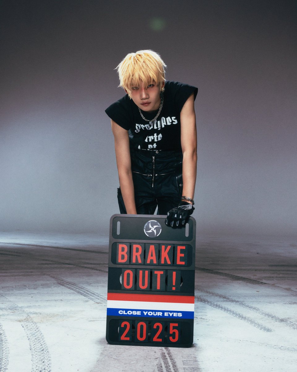 CLOSE YOUR EYES The 3rd Mini Album 'blackout' Concept Photo #2