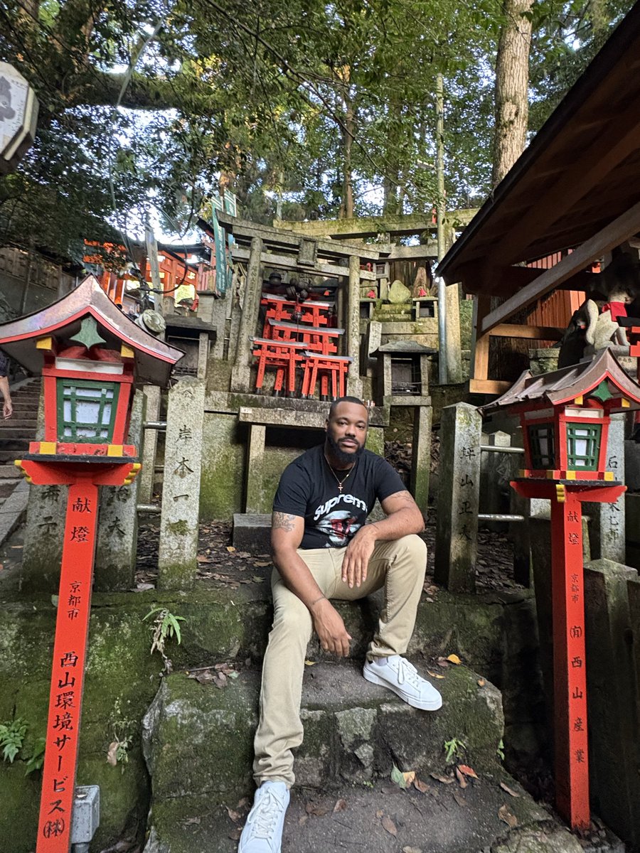 kingtrevor30's tweet photo. I was in Japan 🇯🇵 for two weeks, it was littest experience of my life. This what it looked like. Ok bye 👋🏽 https://t.co/xkcb002Lzs