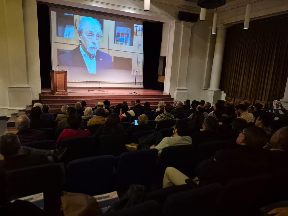 📍<a href="/fenassap/">FENASSAP</a> participa representada por pdta <a href="/gloflowers/">gloria flores</a> en ceremonia de celebración por los 80 años de la <a href="/confed_bancaria/">Conf. de Sind. Bancarios y del S. Financiero</a> 
👉En nombre de l@s trabajadorxs de la salud privada les enviamos un saludo y reconocimiento fraterno por su trayectoria y trabajo sindical