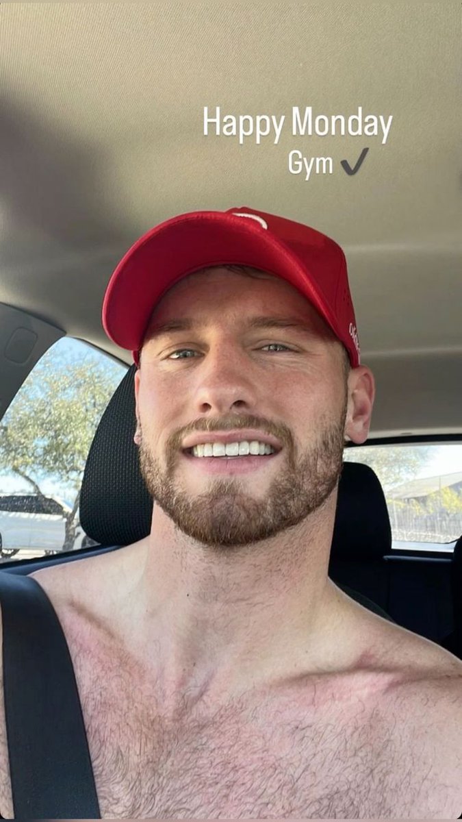 ruby24568's tweet image. Happy Monday 
going to the Gym