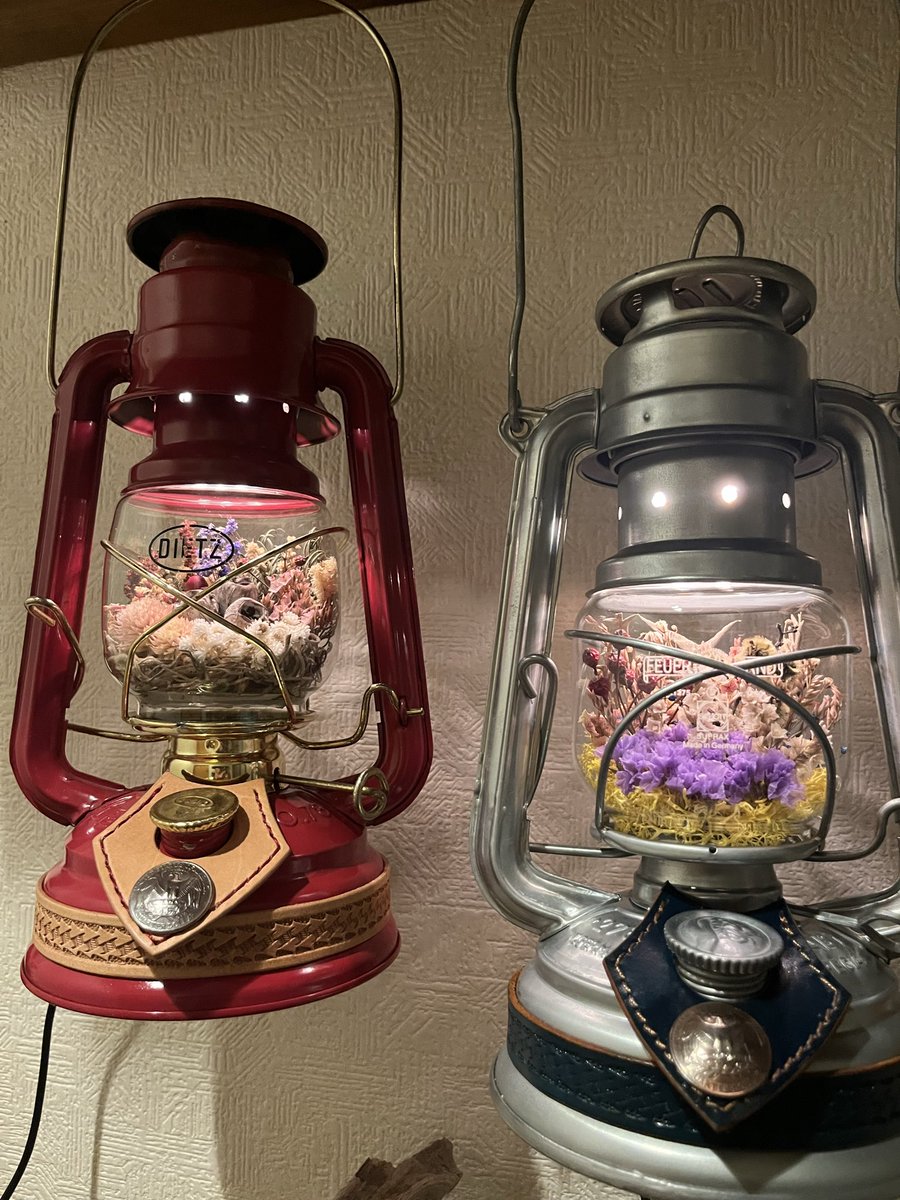 nbn1028's tweet photo. エプロンとベルトを装着しまして
手持ちのデイツとフュアハンドのカァーム化リメイク完成💐
FSの展示用で持って行こう
フュアハンドのカァーム化は
かなり手強い事を実感🤣
しっかり作られすぎ✨全然違う…。

#カァームランタン
#calmlantern https://t.co/0oDD2TGqqk