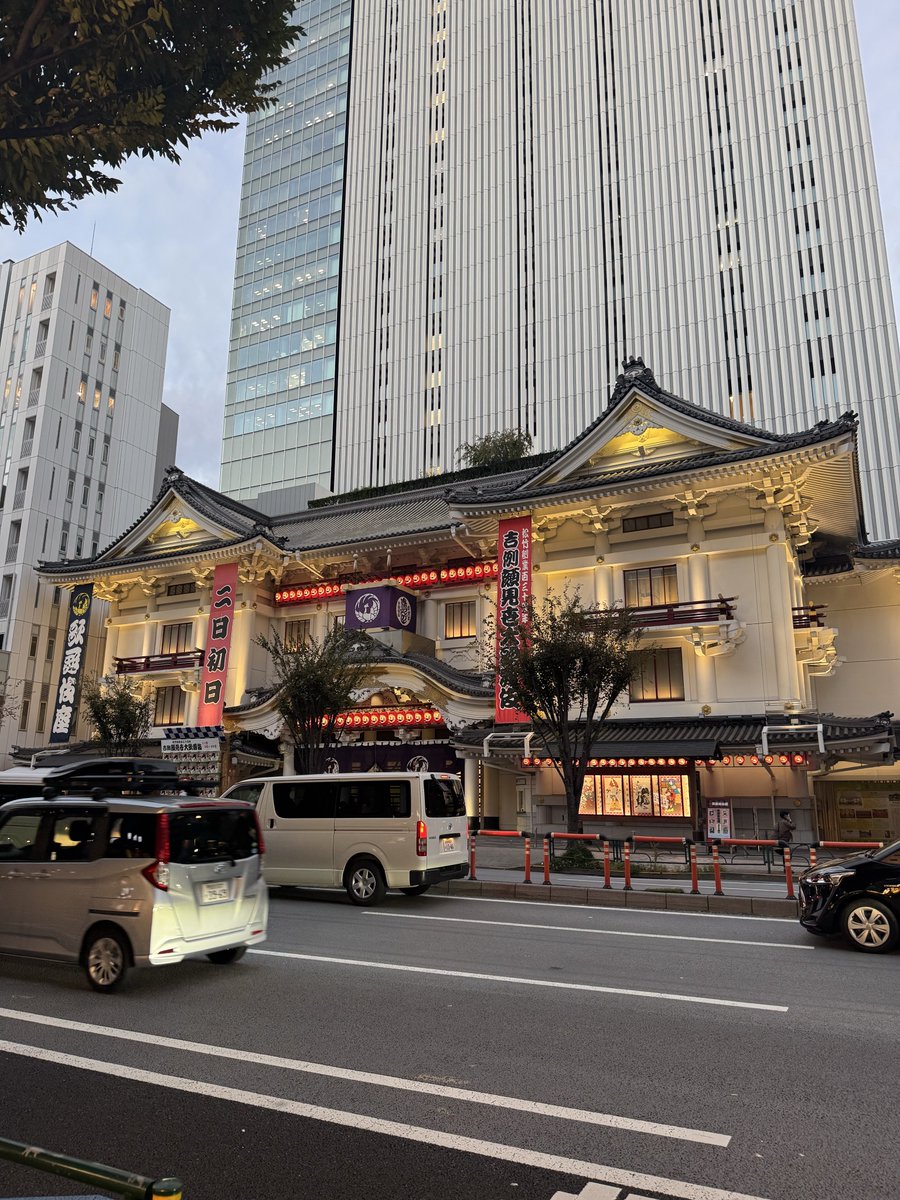 歌舞伎座もビル毛。
そして上に行けるパターン！

#ビル毛
#rooftop_hair