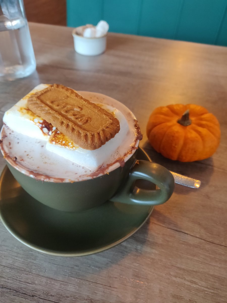 Julie Haworth (@jhaworthauthor) on Twitter photo Does this s'mores hot chocolate require its very own post? β Yes, yes it does π #happymonday Does this s'mores hot chocolate require its very own post? β Yes, yes it does π #happymonday