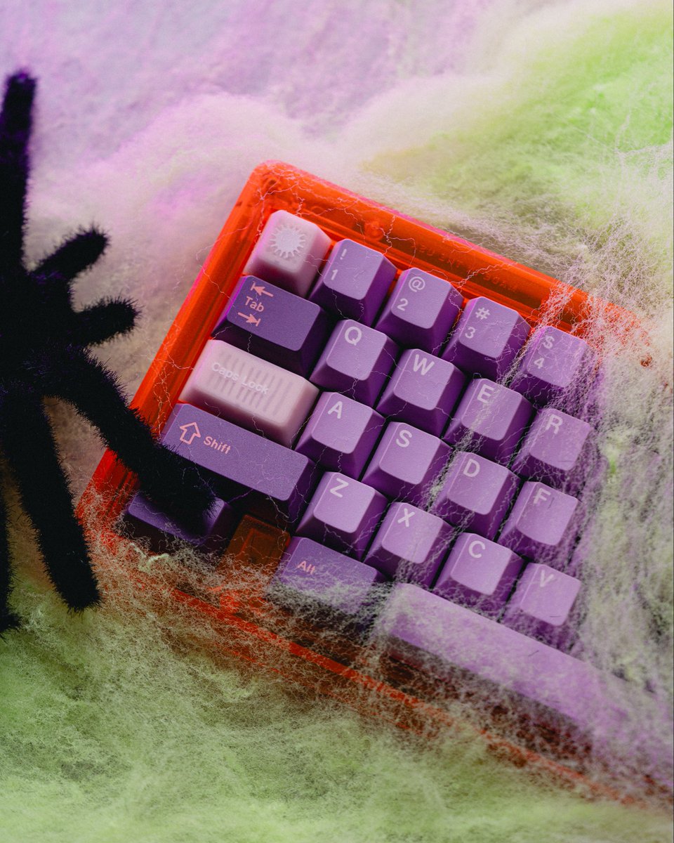 We’re full sending the spooky vibes this week 🎃

Check out our Halloween Deals: omnitype.com/collections/ha…