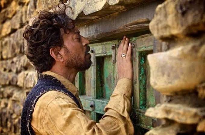 जिस दरवाज़े पर कद्र ना हो 
उसे बार बार खटखटाया नहीं करते..!

~ अज्ञात