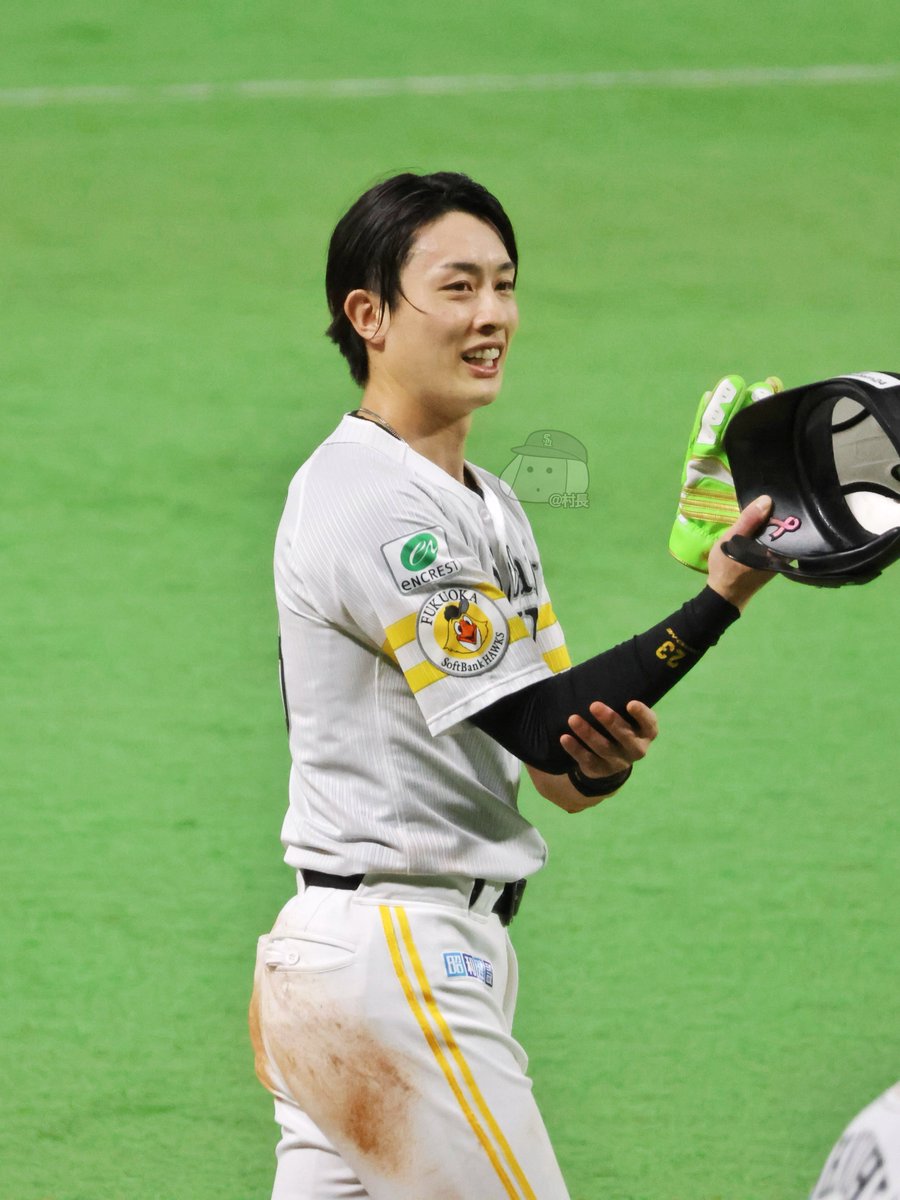 3塁まで来てくれてありがとう

#sbhawks #周東佑京 2025.10.20