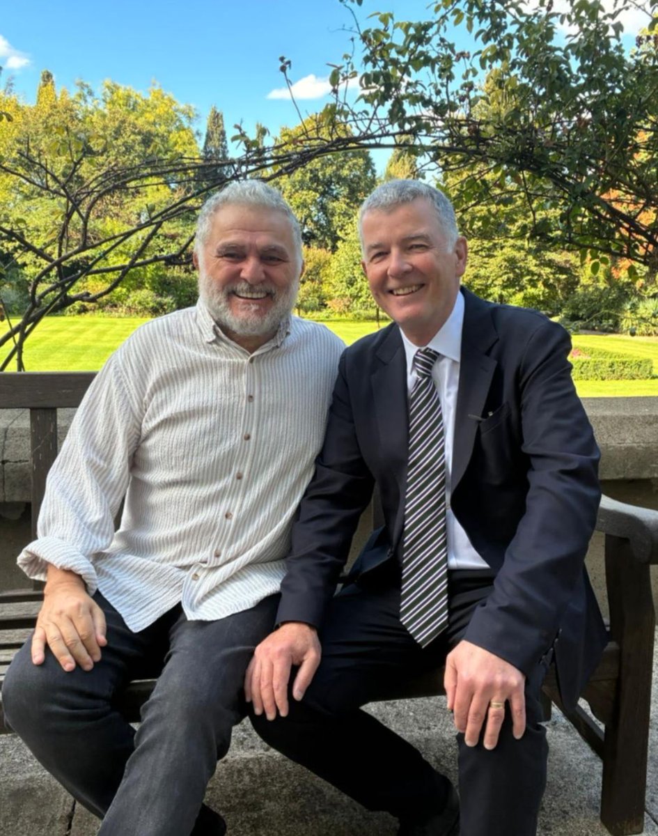 Ruşen Çakır:

“Bu kişi gerçekten casus olabilir. Kendisi İngiltere'nin casusu olduğunu kabul ediyor. Fakat onun temasta bulunduğu kişilerin casusluk faaliyeti içinde olabilmeleri için onun casus olduğunu bilmeleri lazım.”