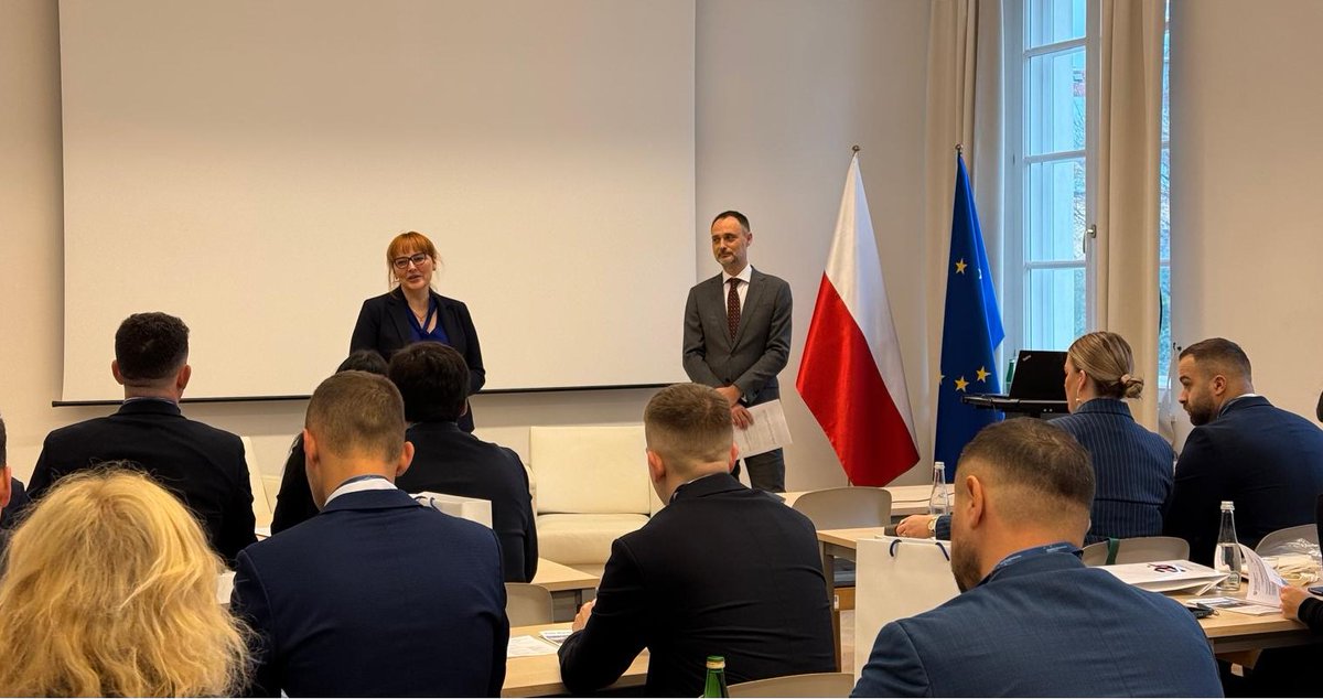 Akademia Dyplomatyczna MSZ 🇵🇱 tweet media