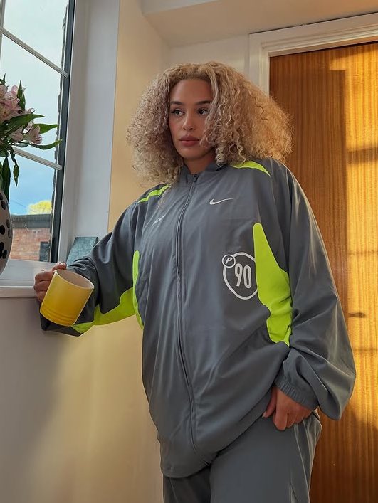 JustFreshKicks's tweet photo. Jorja Smith for Palace x Nike (2025) https://t.co/vSavFjOSD8