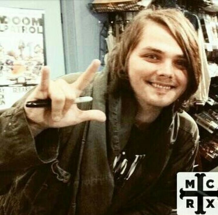 unholyfrerard's tweet image. ITS #FuckThatFatWomanMonday AND IM CLOCKED IN YALL