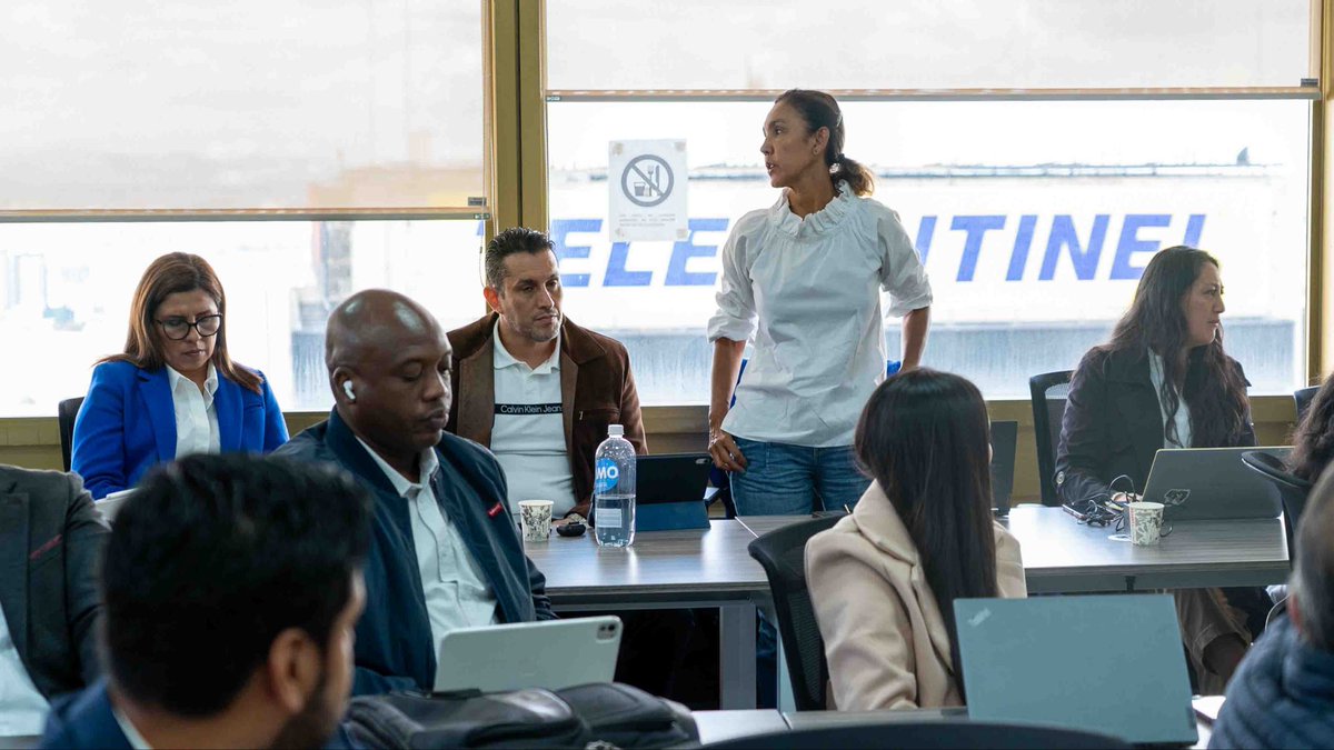 JamesMosqueraT's tweet image. Desde nuestra #CurulDePaz participamos en el encuentro de la  Agencia @RenovacionCo junto a los alcaldes de los 12 municipios PDET del #Chocó 

Un espacio de articulación para seguir construyendo desarrollo y paz en nuestros territorios. 🌿🤝🏾

#DesbloqueandoElTerritorio