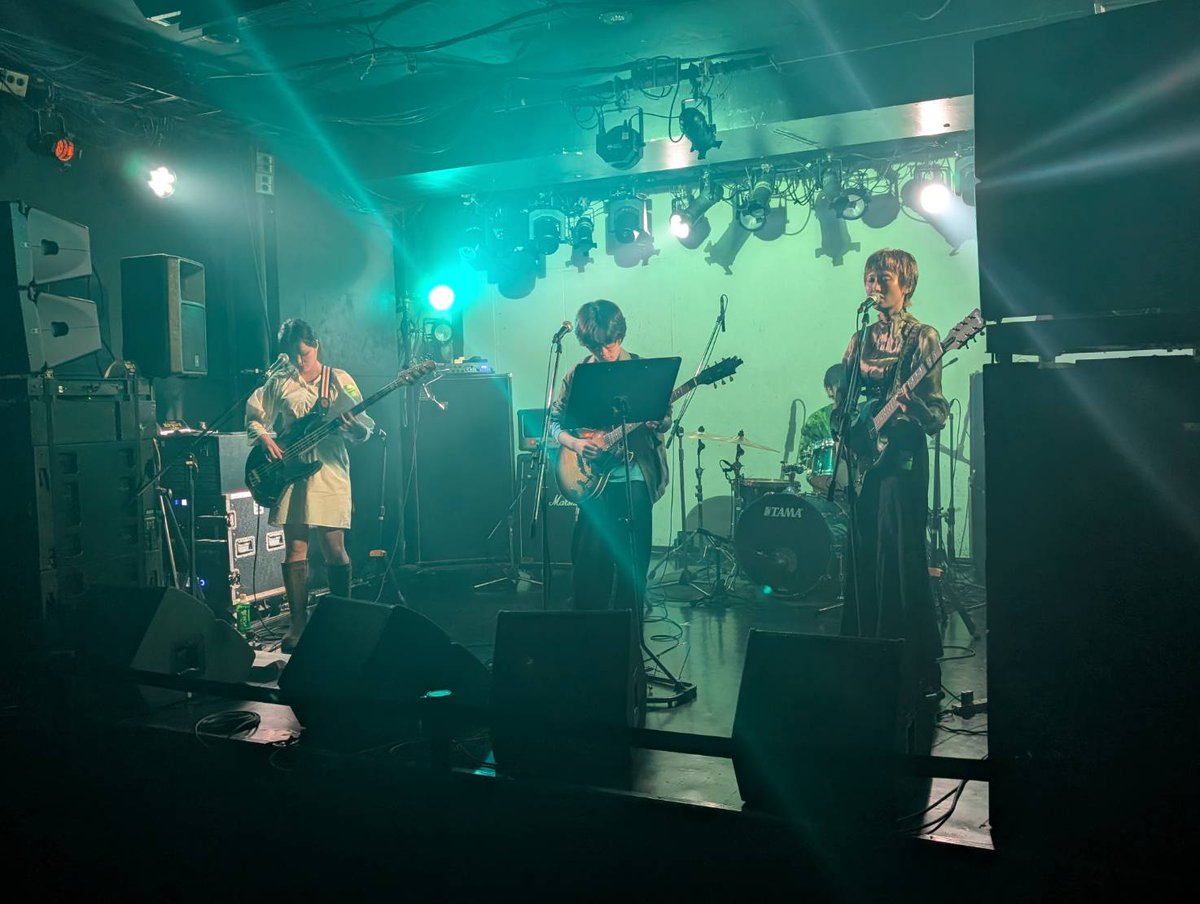 A Day In The Komaba @下北沢ERA

1. 魘される
2. すやすや
3. 思い出のうた
4. grow up
5. 走馬灯
6. Escape
7. ロープ

お越しくださりありがとうございました！
NEXT→11/7 navey floor赤坂