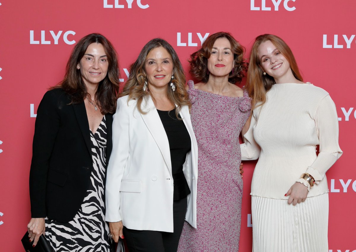 El pasado jueves estuve en la fiesta 30 aniversario de <a href="/LLYC_Global/">LLYC</a> .

Un evento inspirador donde tuve la ocasión de departir con gente a la que aprecio realmente y de la que nunca dejo de aprender.