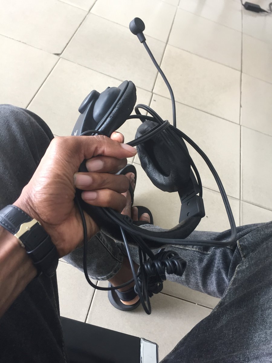 timblessing101's tweet image. 🎧 Crystal-clear sound, zero lag. Wired headset — just ₦3,500. Plug in. Zone out. 📷#AffordableAudio #TechDeal #NaijaPlug | Ivana | Senator Ned Nwoko | Nnamdi Kanu | Aliko Dangote |