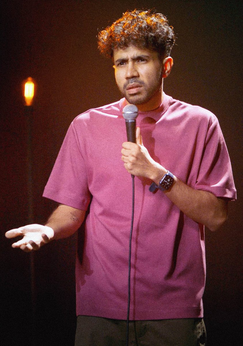 GlamWorldTalks's tweet image. #BB19 #Update:

Makers are planning a roasting session in the pre-finale week, through which one contestant will also be eliminated, like #BiggBoss17.

Makers are trying to onboard #AnubhavSinghBassi, #ZakirKhan, and #AbhishekUpmanyu. The roast show will be hosted by