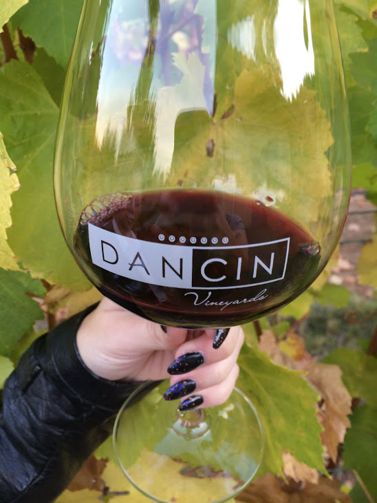 Get bewitched at DANCIN this Friday, 10/31 with #livemusic from Lisa &amp; Dean, 5-7PM.

Spend a relaxing #Halloween experiencing the Rogue Valley's sights, sounds &amp; flavors while our team serves you tableside. Let us put a spell on you...🔮 Reservations at dancin.com