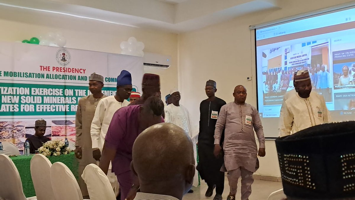 💎 InvestJigawa joined @RM_AFC’s sensitization on the new Solid Minerals Data Rendition Template  advancing transparency, accountability &amp; data-driven governance.
Under H.E. Mallam Umar Namadi, Jigawa approved ₦2.55bn for a Geoscience Survey to map the state’s mineral potential