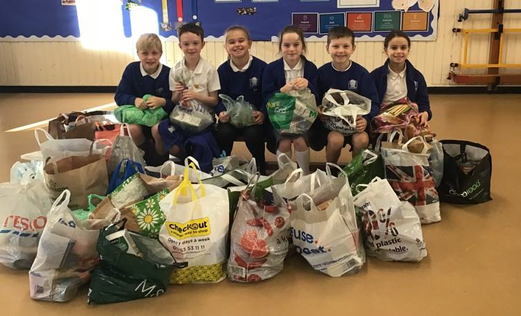 Dovery_Academy's tweet photo. Thank you to everyone who joined the Harvest Assembly today - it was a full house! The singing was wonderful, and we’re so grateful for all the generous donations to the Leighton Linslade Community Foodbank. Our pupils showed such kindness and compassion. https://t.co/DKP56GrIpU