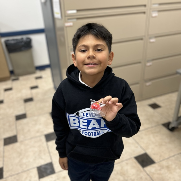 Some of our "Spartan Ticket" raffle winners from last week! We LOVE catching our kids being good!

#ShiningSpartans