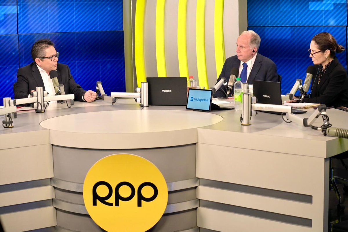 🔴#EnVivo | Atracción de inversión en beneficio de los peruanos ✅
El capital extranjero reconoce al Perú como una plaza sólida y atractiva para la inversión a largo plazo, gracias a sus fortalezas monetarias y fiscales, destacó el director ejecutivo de PROINVERSIÓN,