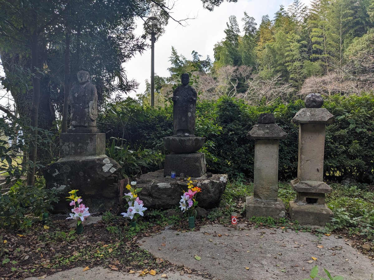 ２０２５年１０月２７日
🔴  知見璽神社（山之神社）
    #佐世保市    #知見寺町    #知見璽神社