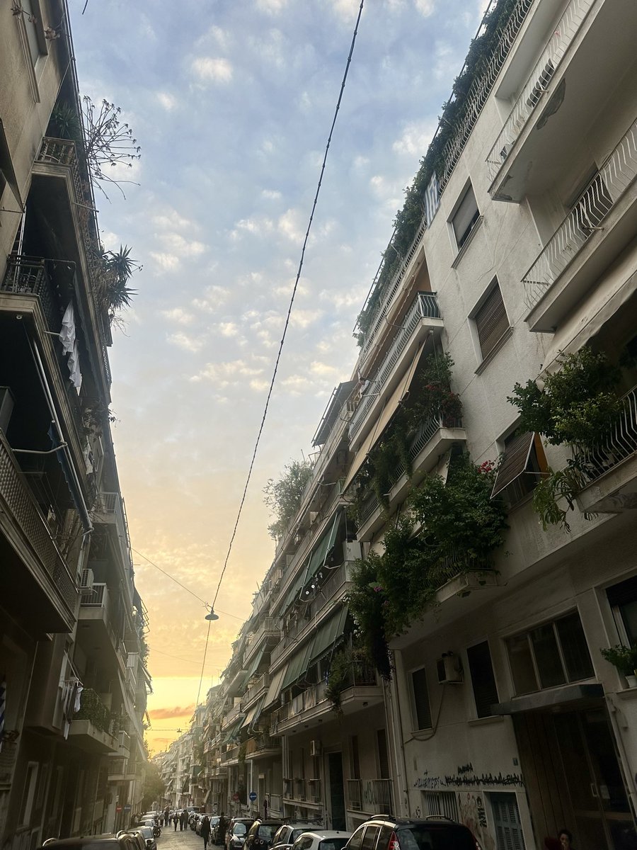 Εε και τι άλλο;!
Υπάρχει ομορφιά παντουύ-αφού!!!! 😉🥰