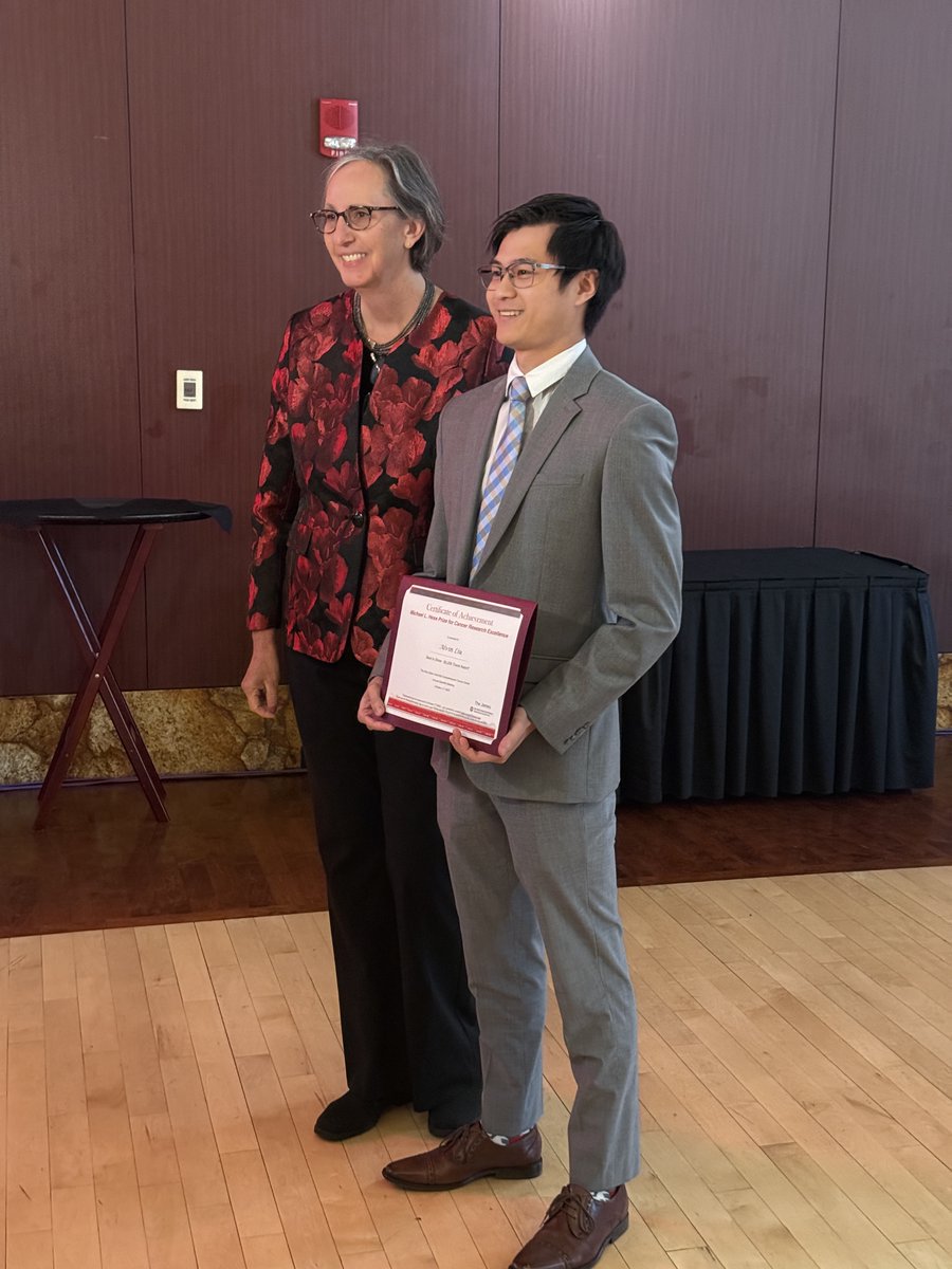 CarsonLabOSU's tweet image. Congratulations to Alvin Liu! Alvin, an MSTP student in our lab, recently won the Michael L Hess Prize for Cancer Research Excellence at the 2025 James Annual Scientific Meeting. Way to go, Alvin!