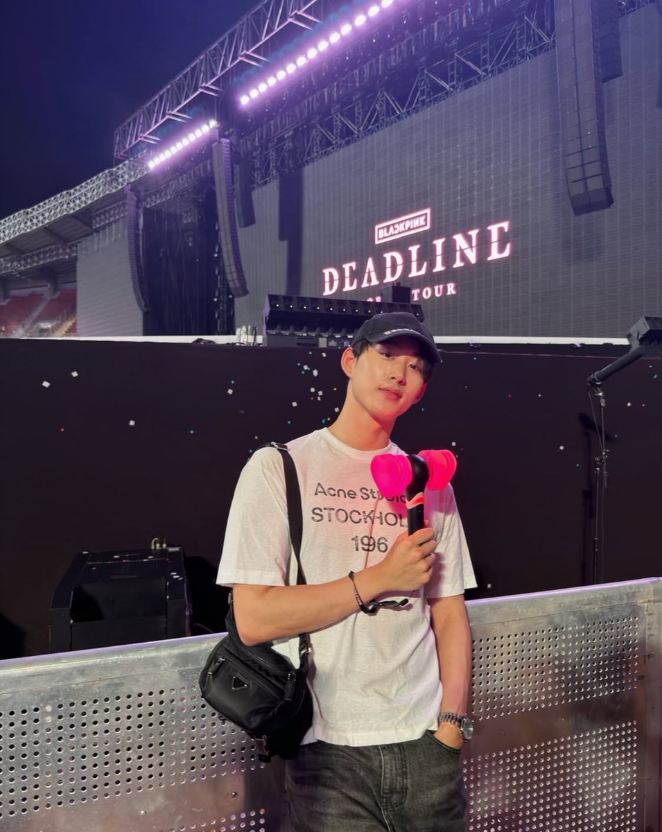 weevy219's tweet image. ฟิลเตอร์ที่วิลเลี่ยมถ่ายน้องเอสคือ สมกับเป็นเจ้าของสมาคมเอสสวย 🥹 

#WilliamEst