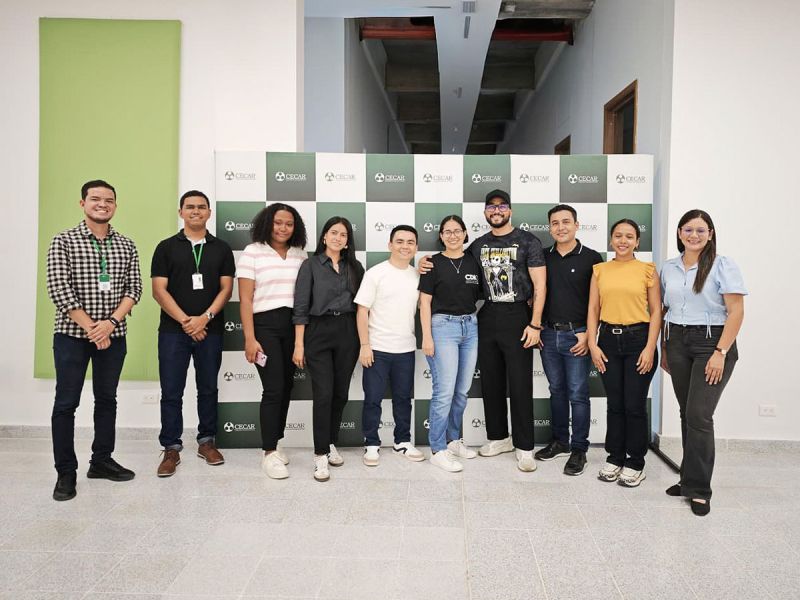 UniCecar's tweet photo. #CecarEventos En un esfuerzo conjunto por promover la diversidad cultural y el aprendizaje de lenguas extranjeras, el Centro de Idiomas y el Centro de Acompañamiento para la Excelencia Académica organizaron Lecturas Multilingües. https://t.co/jv5KmmCWCM