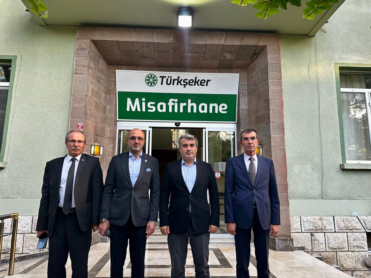 📍Burdur Şeker Fabrikası

  Türk Şeker Genel Müdürümüz Sayın <a href="/muhiddinsahinn/">Dr. Muhiddin ŞAHİN</a> 'i Fabrikamızda ağırladık. Fabrikamızın gelişimi ve Şehrimize katkısının artması üzerine istişarelerde bulunduk. 

  Sayın Genel Müdürümüze ilgi ve alakalarından dolayı teşekkür ederiz.