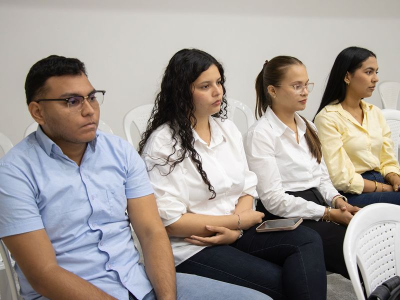 UniCecar's tweet photo. #CecarEventos Con una mirada puesta en los retos y oportunidades del desarrollo regional, nuestro Programa de Economía realizó la VII Jornada Académica, bajo el lema “Perspectivas económicas para el futuro regional”. 

La nota: https://t.co/zY9u0M9v6r https://t.co/3zzLcPJyji