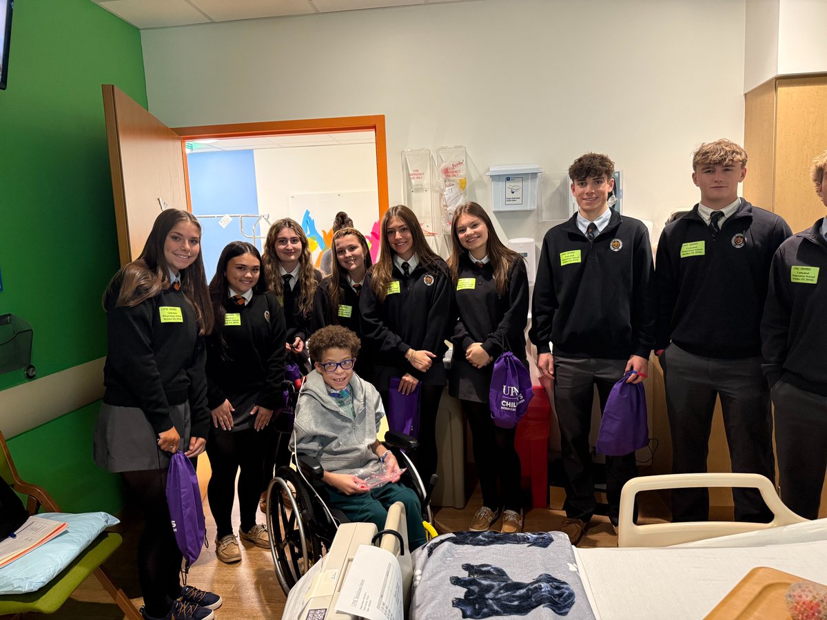 CPRamblers's tweet image. Gio reminded the students why they are choosing to pursue careers in medicine, to bring hope and healing to others.  Everyone left UPMC feeling inspired, grateful, and more motivated than ever to make a difference! #Prep #MedPath #GioStrong ⚕️🏥