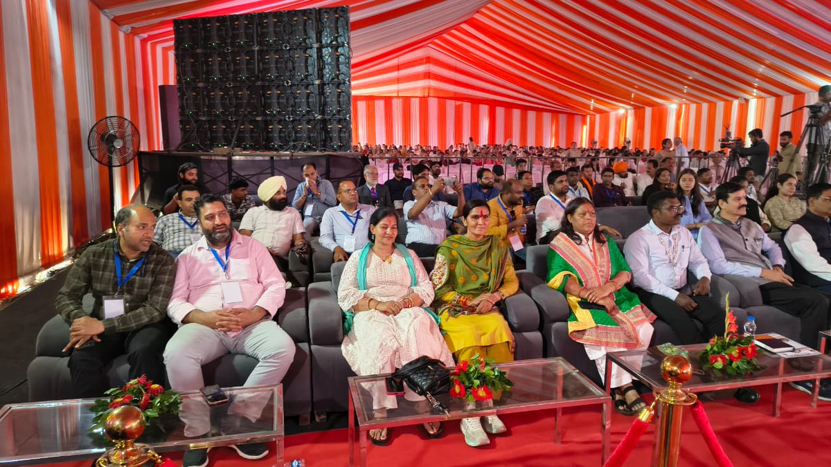 UpdeshAndotra17's tweet photo. बायोटैक पार्क घाटी कठुआ
@DrJitendraSingh @BJP4India @BJP4JnK @BJP4Kathua @BJPMM4JK https://t.co/27AiNyMTQI