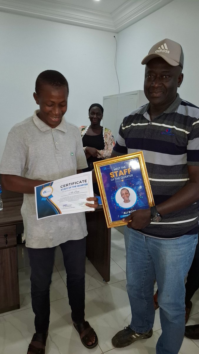 SolNjie's tweet photo. 𝗦𝗧𝗔𝗙𝗙 𝗤𝗨𝗔𝗥𝗧𝗘𝗥𝗟𝗬 𝗥𝗘𝗖𝗢𝗚𝗡𝗜𝗧𝗜𝗢𝗡. 

This weekend, we recognised our committed staff of the third quarter.

It's part of DK Telecom Culture to celebrate commitment and acknowledge the incredible effort of our team members. 
#Staff
#teamwork
#CustomerSupport https://t.co/7ozcI6xRVQ