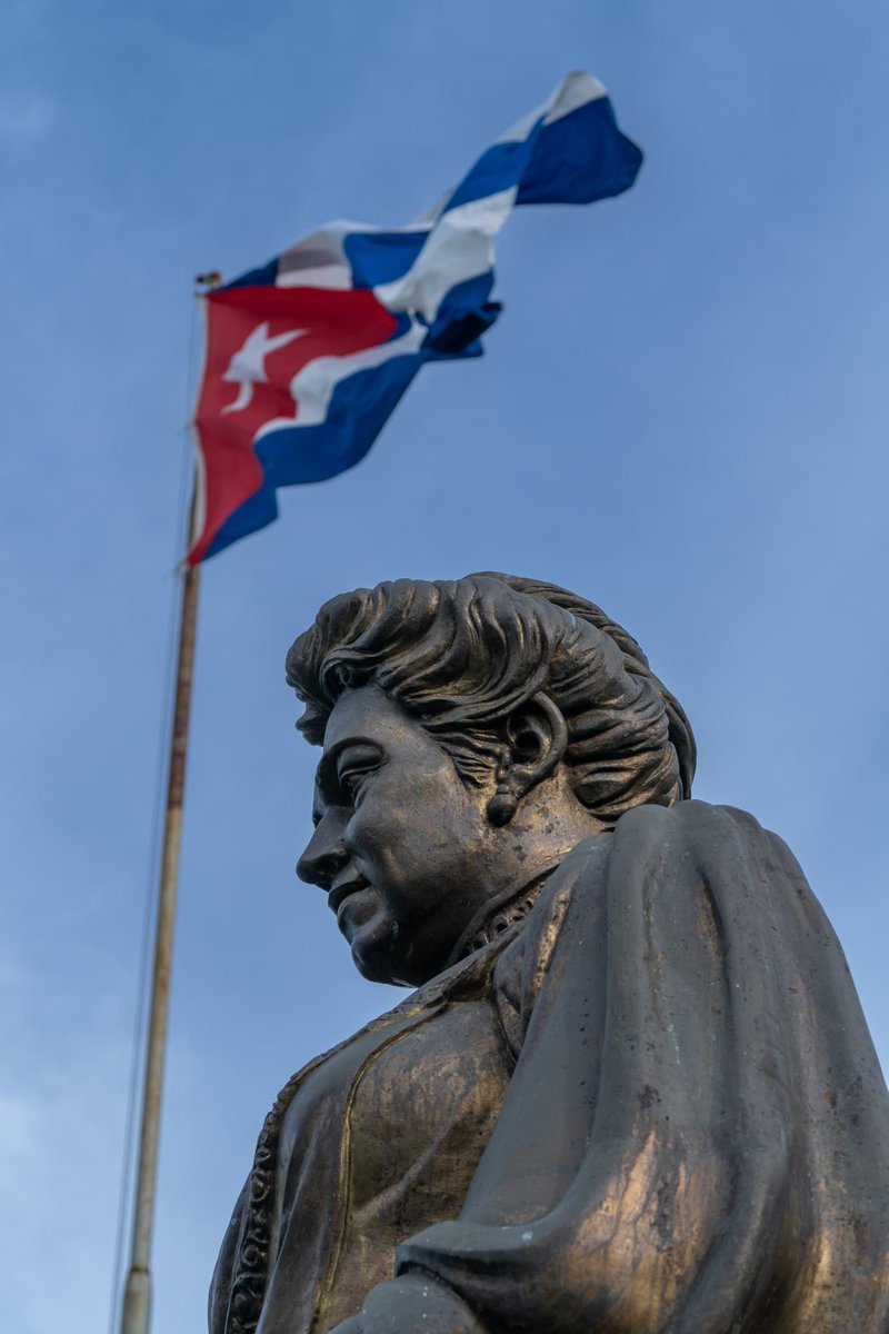 La #UCLVnuestra avanza en su proceso de evaluación institucional, reafirmando su compromiso con la excelencia académica y el desarrollo del país.
🧠 Formación, investigación e innovación al servicio de Cuba.  
🔗 uclv.edu.cu/una-academia-p…