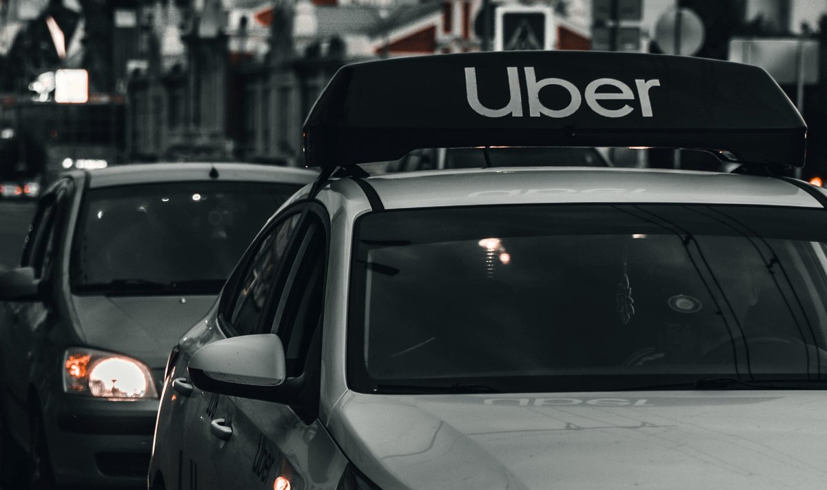 StackIntl's tweet image. “Uber lanza un programa piloto para que sus conductores entrenen a la IA” Clic aquí para saber más: oal.lu/oFrny #IA #TI #tecnologia