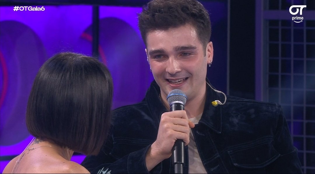 OT24h's tweet photo. Max : "De todo se sale y vale la pena seguir cuando tienes dudas, el mundo es un lugar muy especial"

🥺🥺
#OTGala6 https://t.co/W96MBao0gh