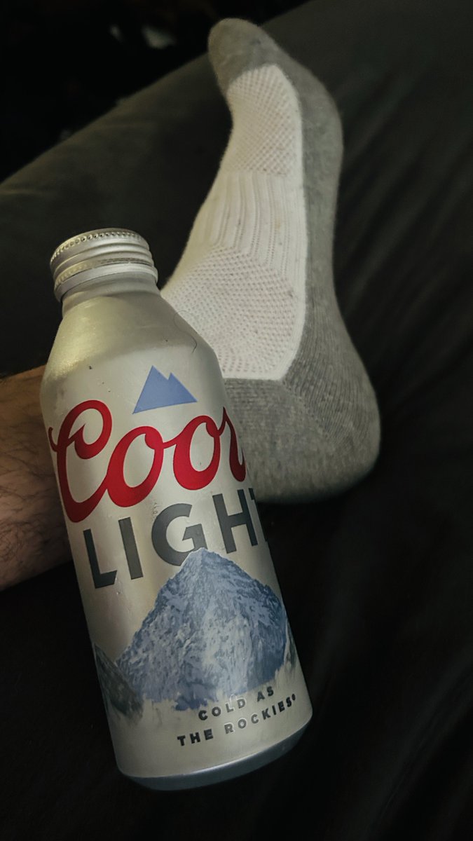 MyAaronThoughts's tweet image. 🤔  

🆗

🍺❓

✅

🧦⁉️

✅✅

🪑⏮️   
➕   
💆🏼‍♀️💖

#️⃣   💪🏼💝🥰🥳