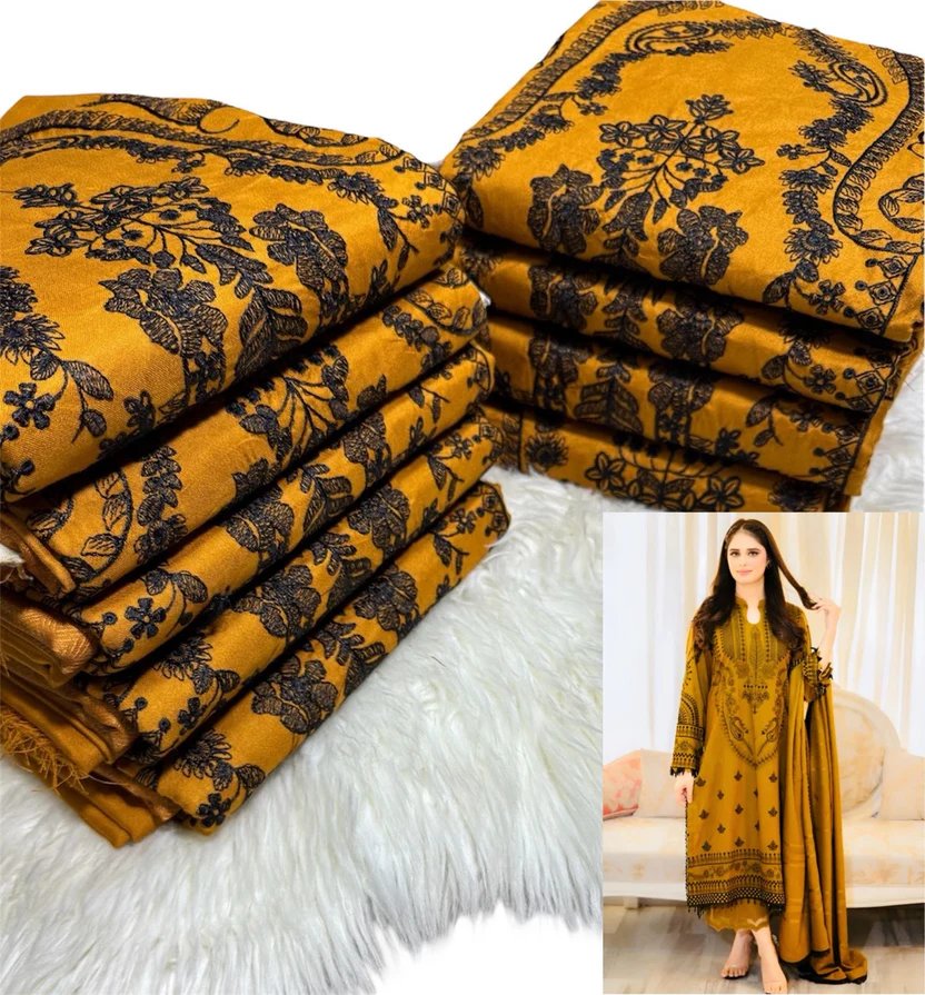 TimeNLifeShop's tweet photo. a Digital Printed Shawl, and a Premium Dyed Trouser with embroidered Cut work at the bottom.
#airjetdhanak #dhanaksuit #digitalshawl #embroideredtrouser #heavyembroidery #mariabinspired #mustardblack #wintercollection
Continued... https://t.co/1AnBU3hkD5