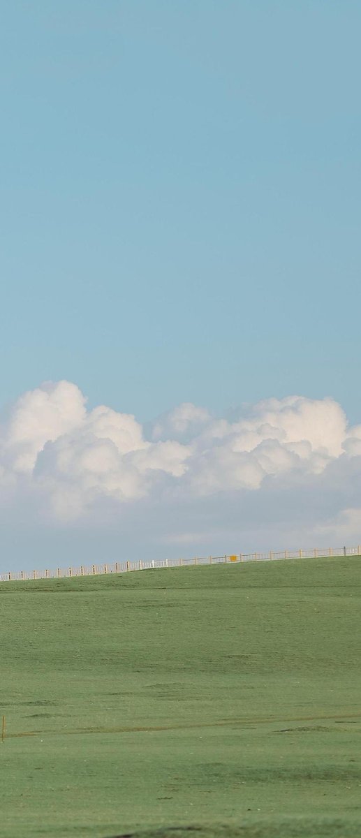 水曜日午前のメモ：曇り／静かに過ごしたい。休憩する→洗濯する。マイペースで。