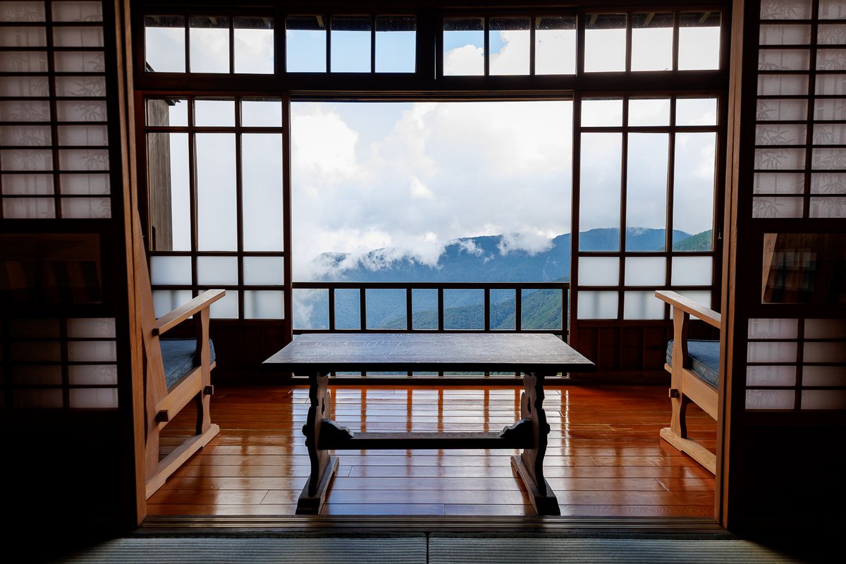 save1816_cr's tweet photo. A tranquil view that makes you want to sit and stay all day long. https://t.co/8aiMvOM3RJ