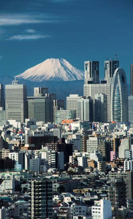 金曜日の深夜、晴れ。集中したい気分で散歩する。