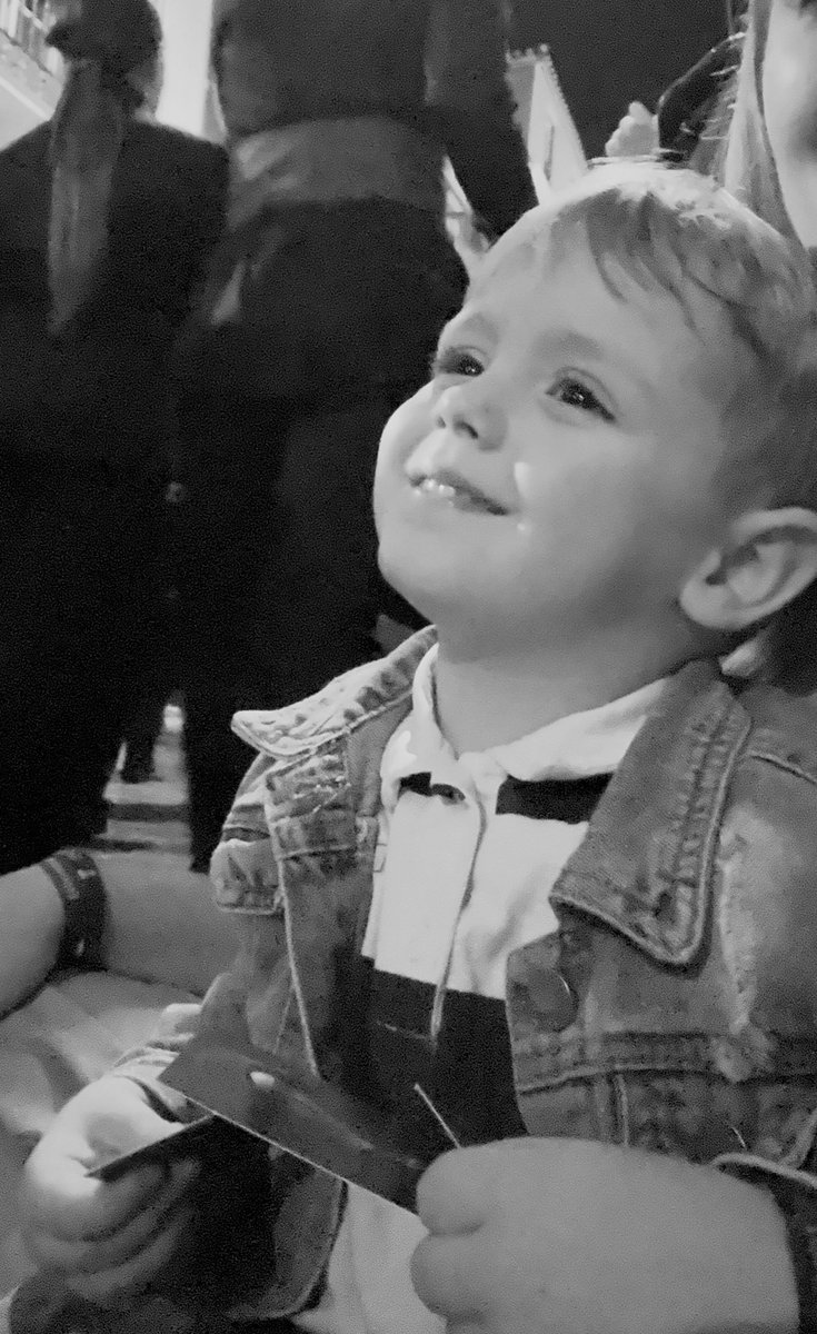 Mi criatura viendo a la Trinidad. Solo hay que ver su cara🩷